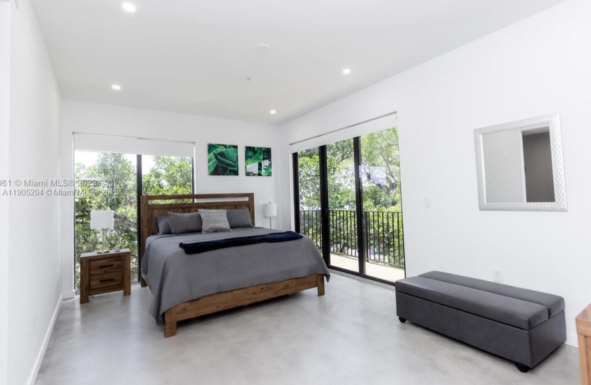 BAYWOOD - Residential Lease