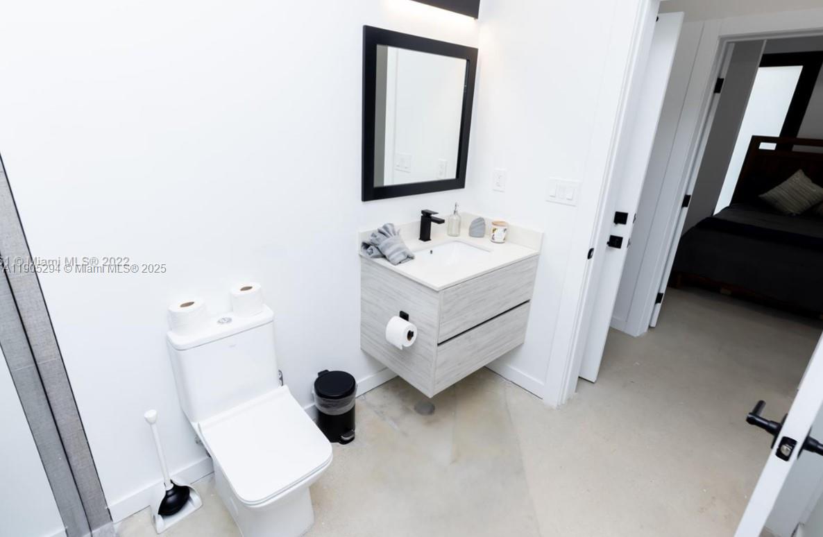 BAYWOOD - Residential Lease