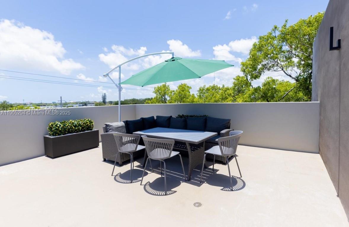 BAYWOOD - Residential Lease