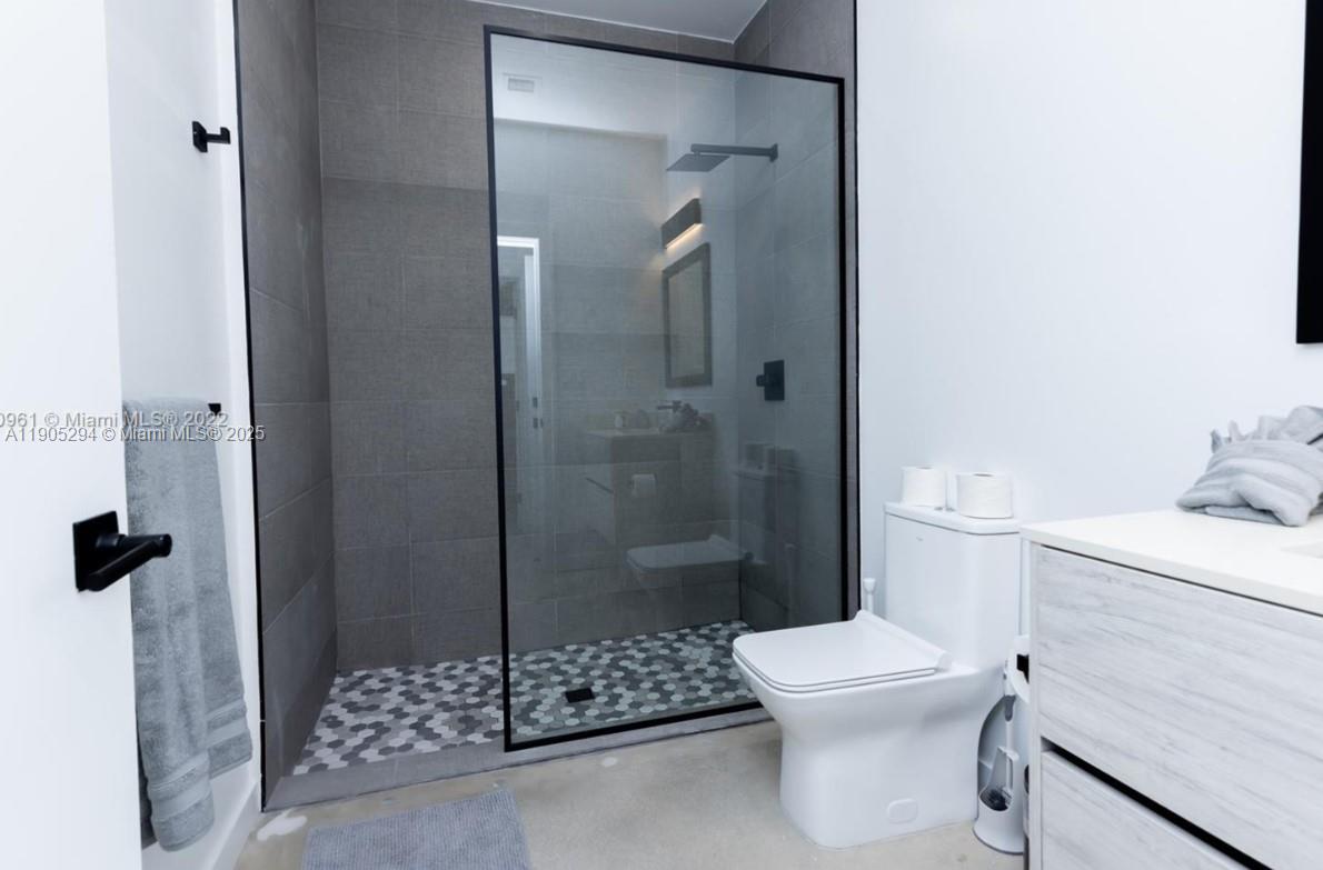 BAYWOOD - Residential Lease