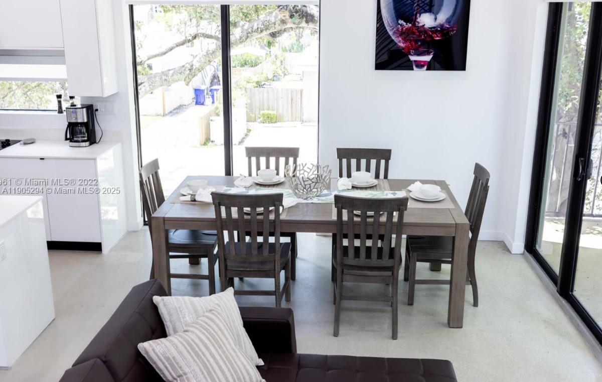 BAYWOOD - Residential Lease