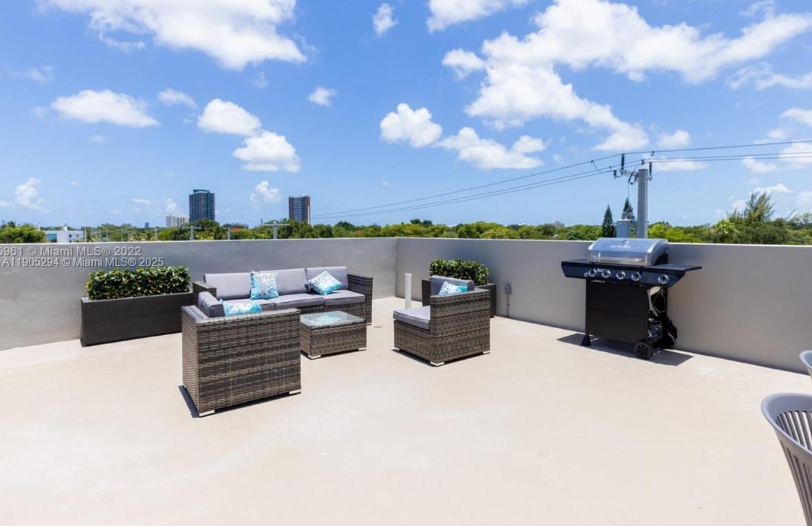 BAYWOOD - Residential Lease