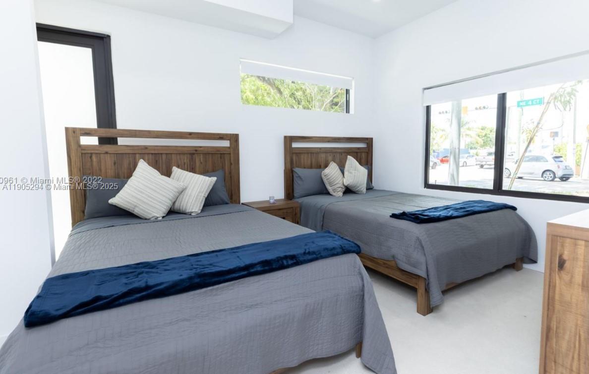 BAYWOOD - Residential Lease