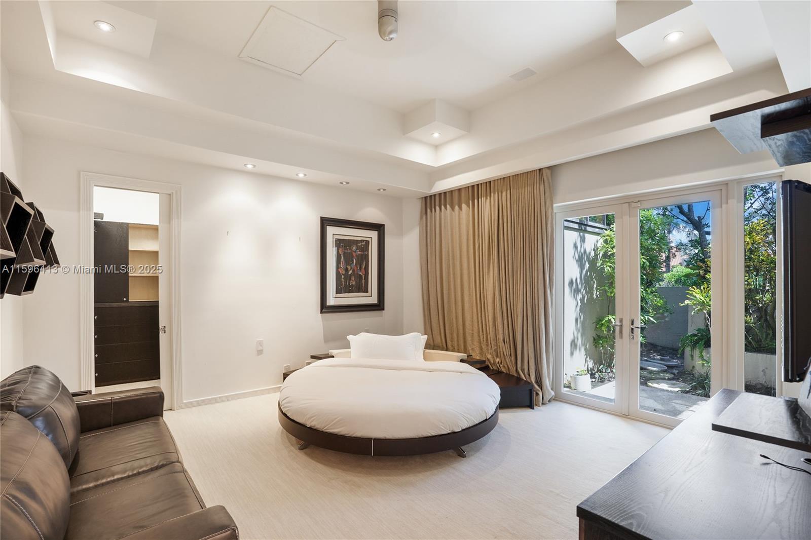 BOCA GROVE PLANTATION - Residential