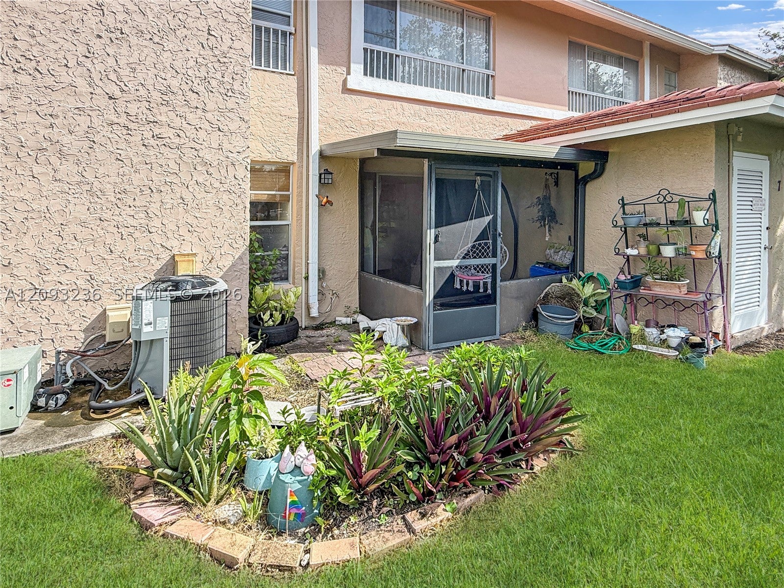 9926 Twin Lakes Dr 7-D