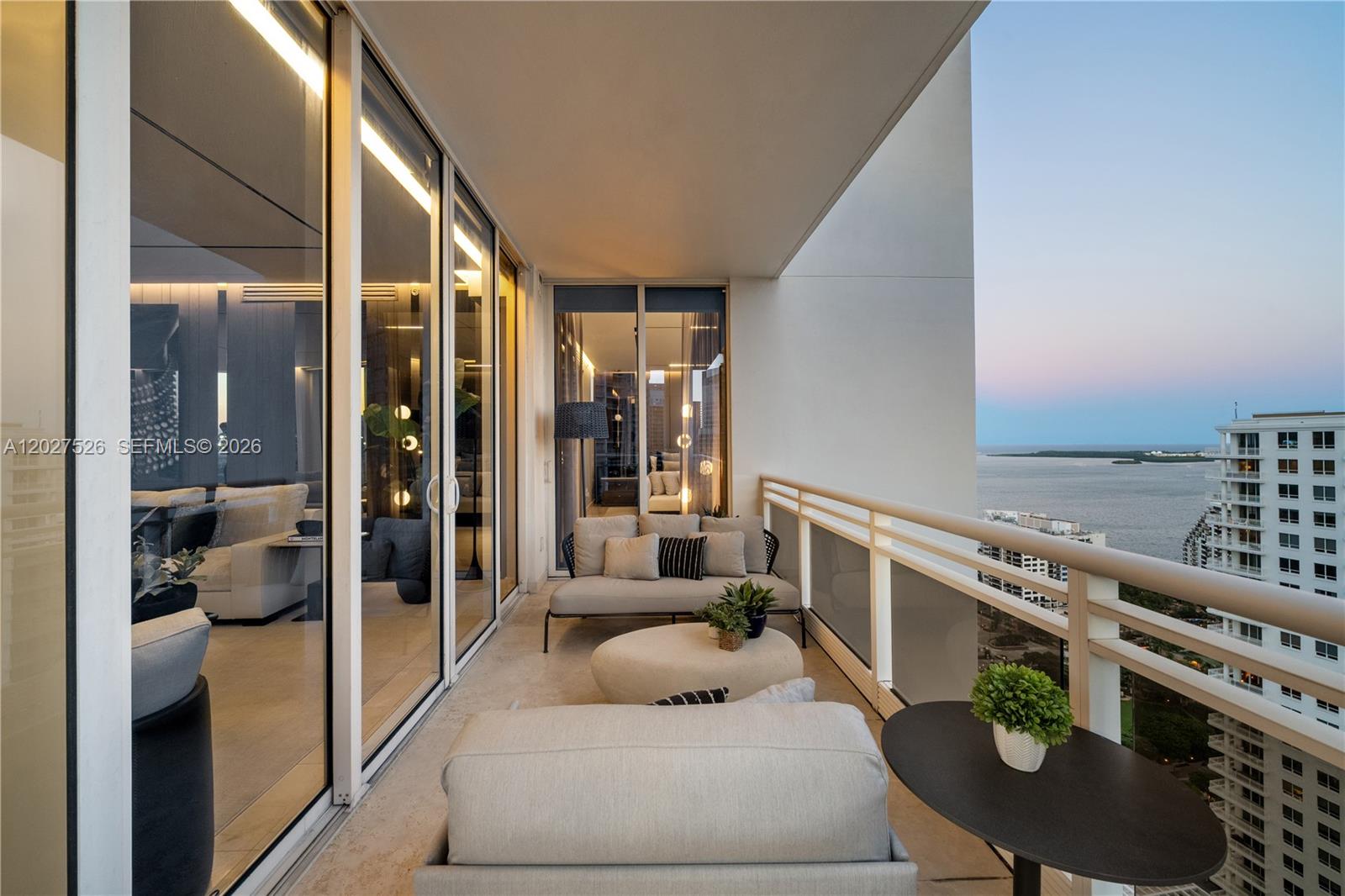 CARBONELL CONDO - Residential