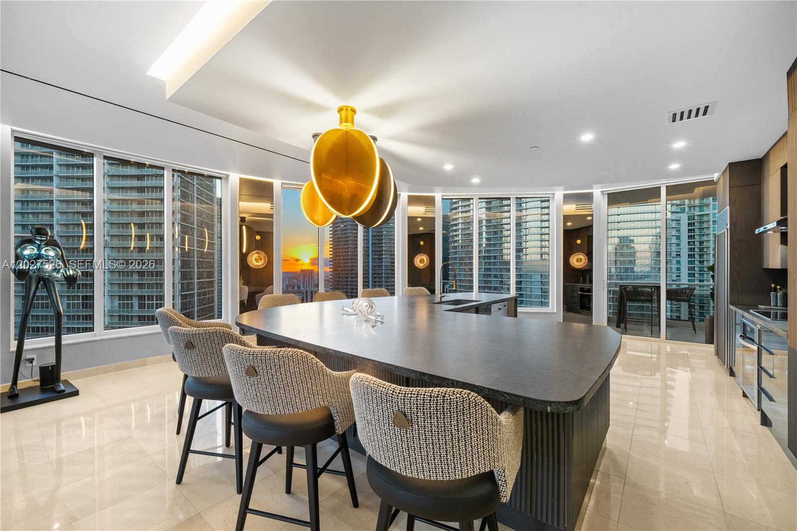 CARBONELL CONDO - Residential