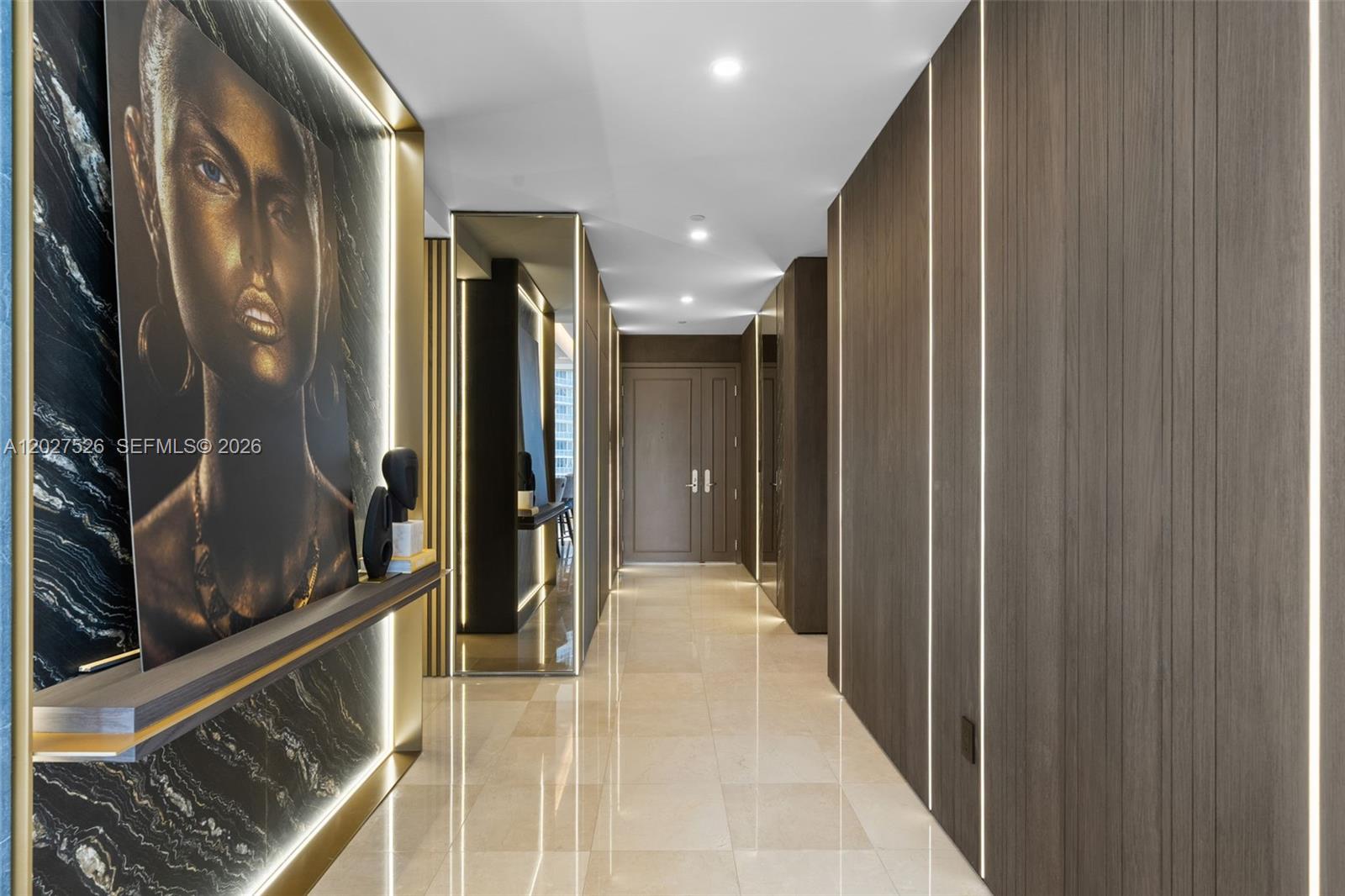 CARBONELL CONDO - Residential