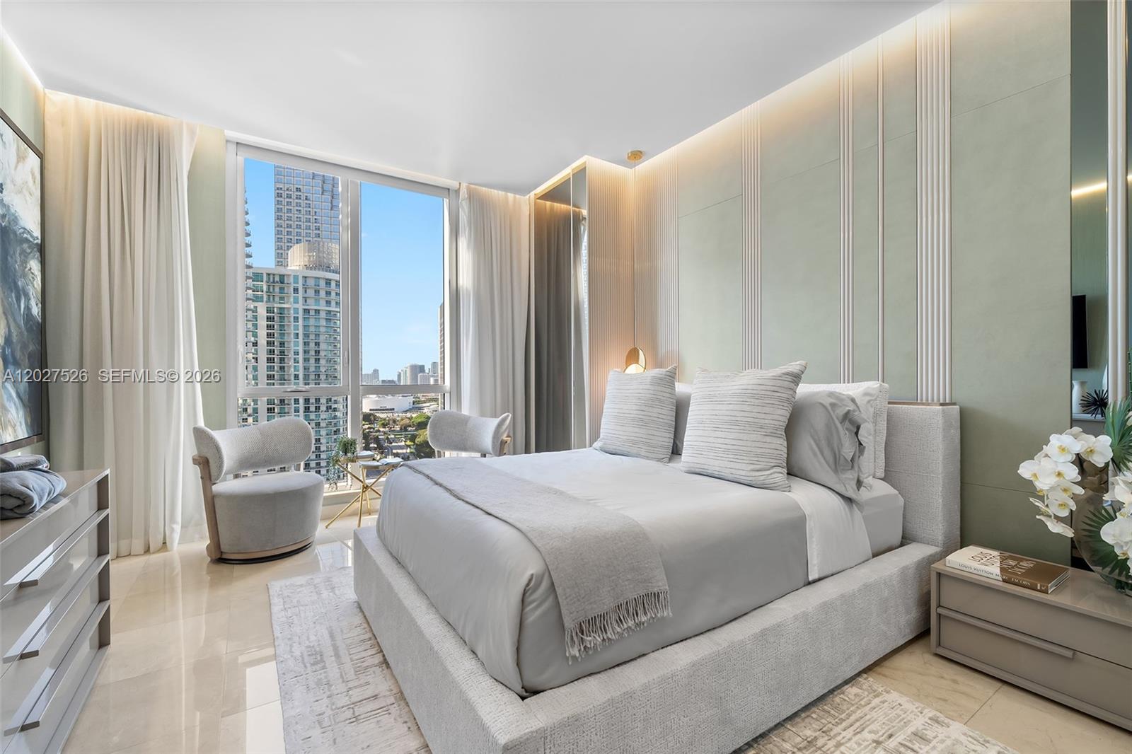 CARBONELL CONDO - Residential