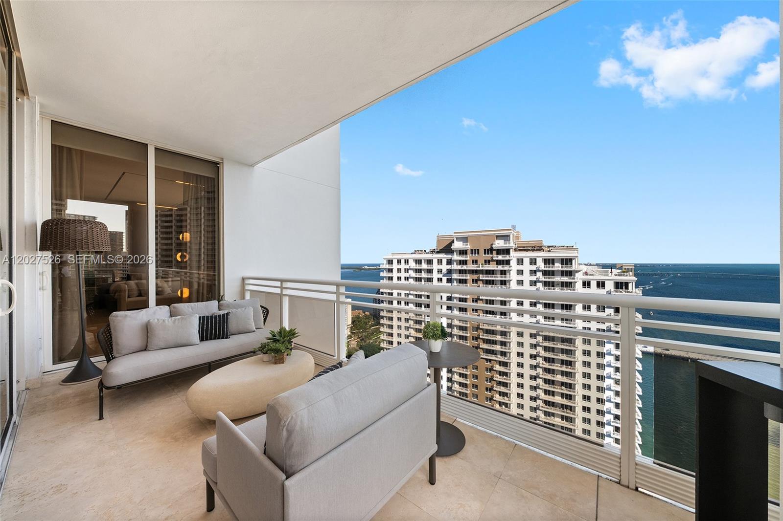 CARBONELL CONDO - Residential