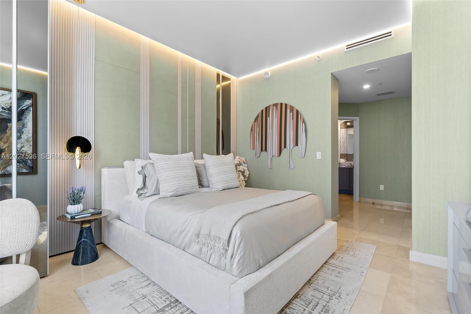 CARBONELL CONDO - Residential