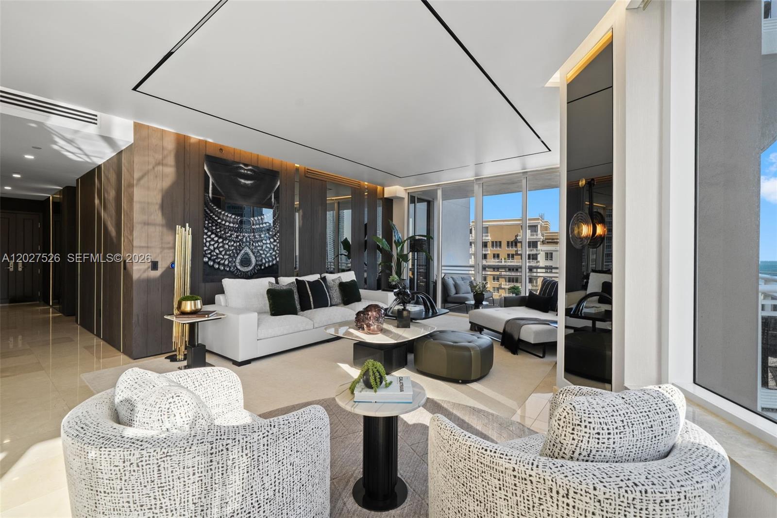 CARBONELL CONDO - Residential