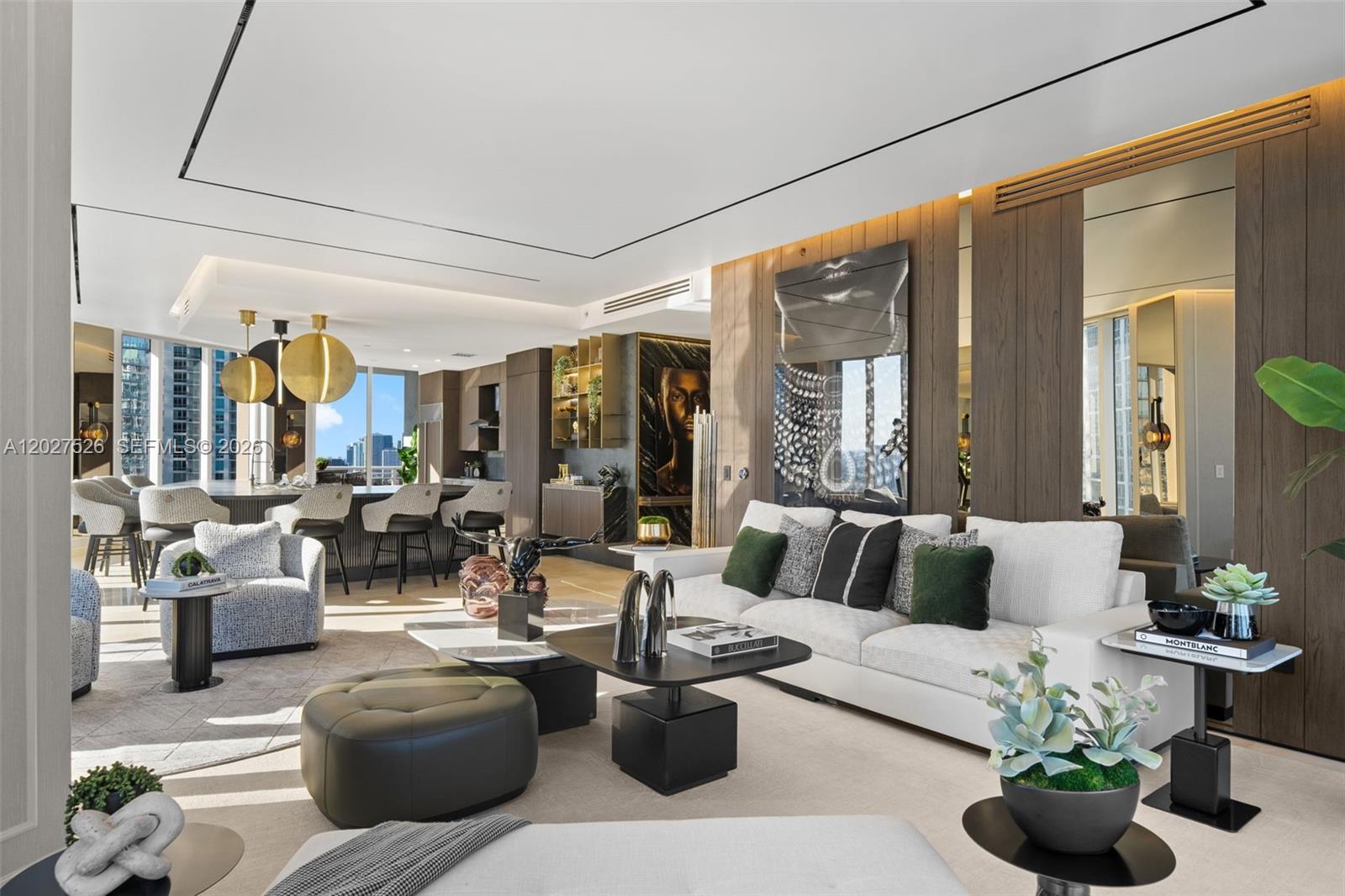CARBONELL CONDO - Residential