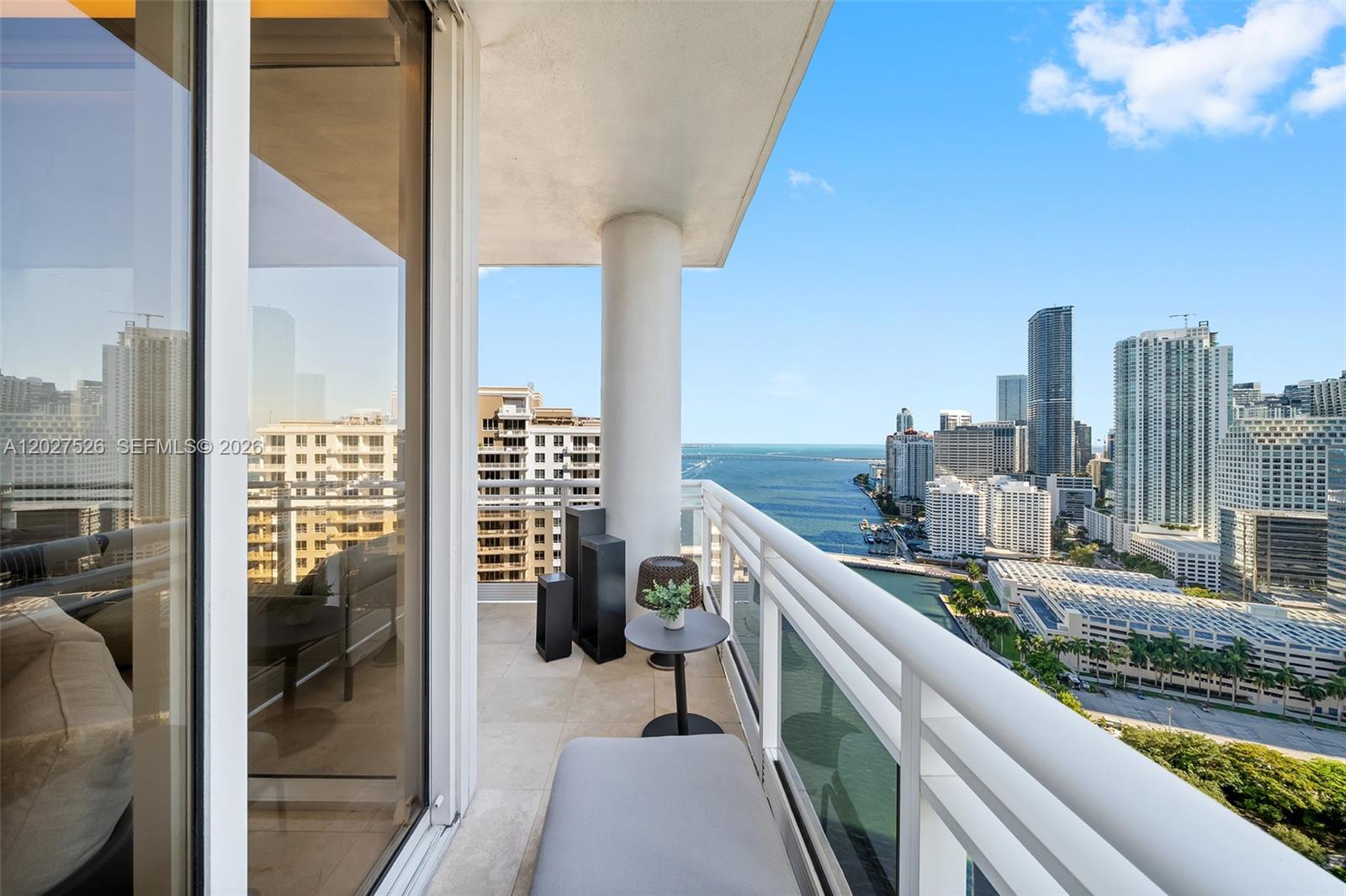CARBONELL CONDO - Residential