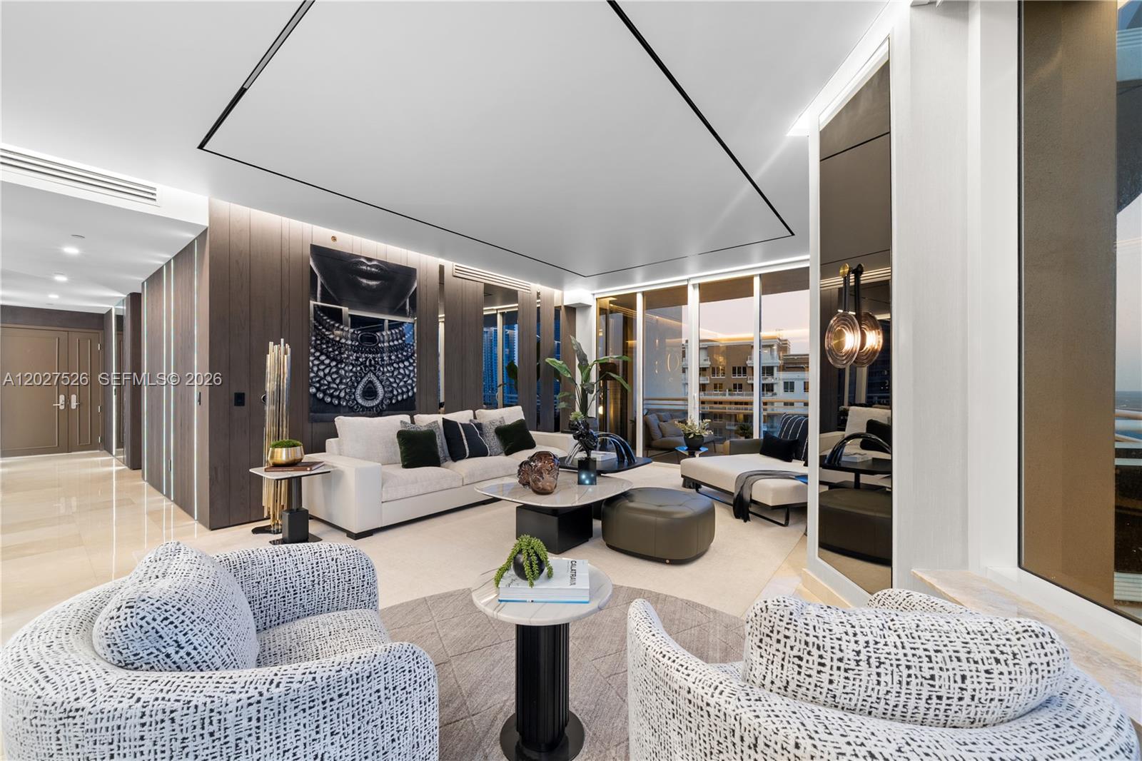 CARBONELL CONDO - Residential