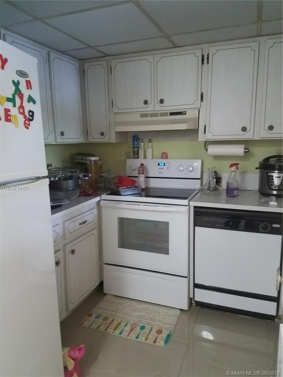 GOLFVIEW CLUB FONTAINEBLE - Residential Lease