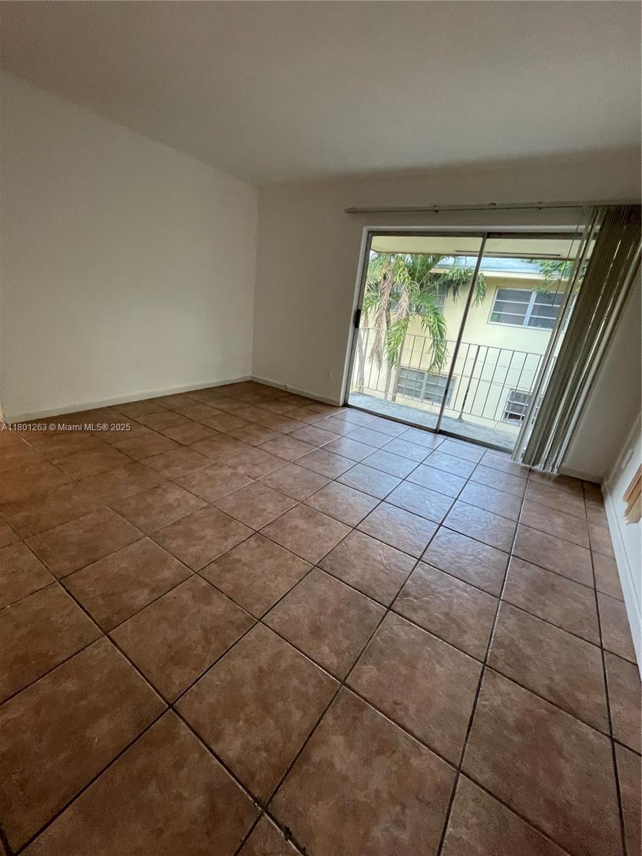 BAYSHORE TREASURE CONDO - Residential