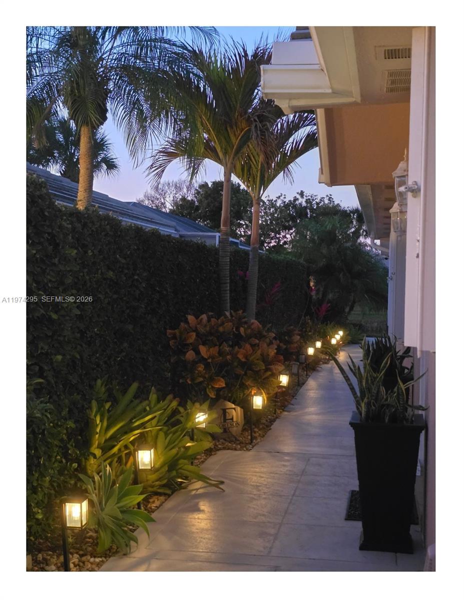 1529 NW Amherst Dr A