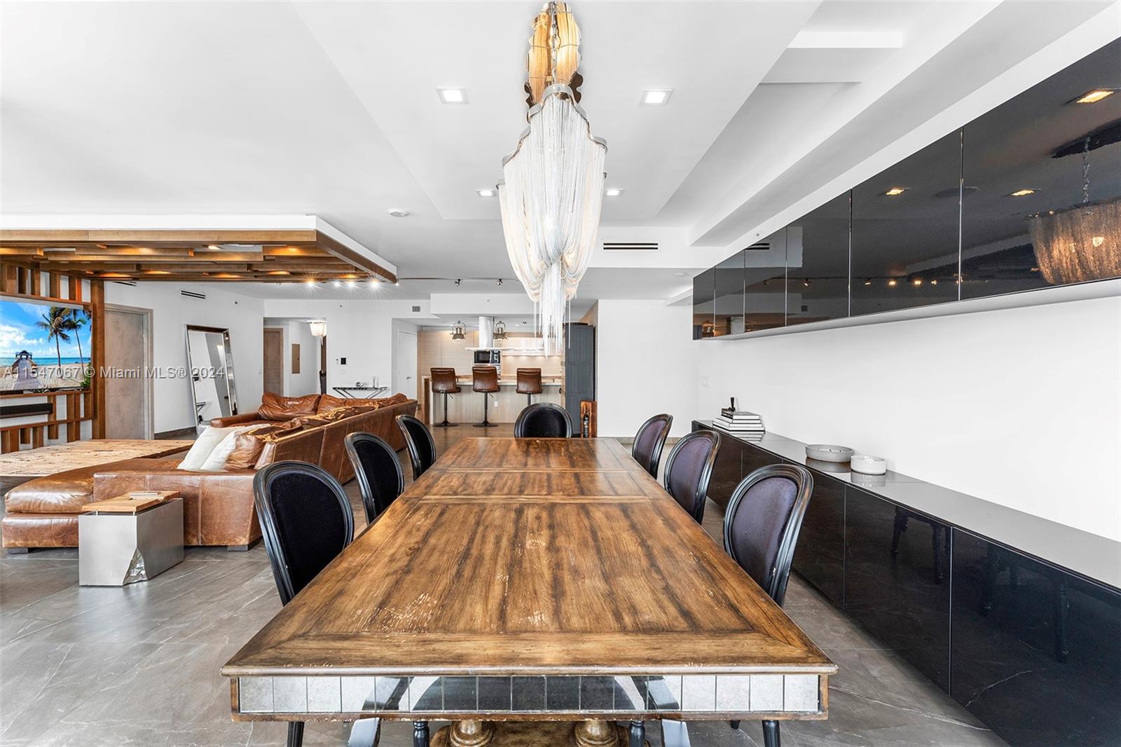 MARINA PALMS RESIDENCES S - Residential Lease