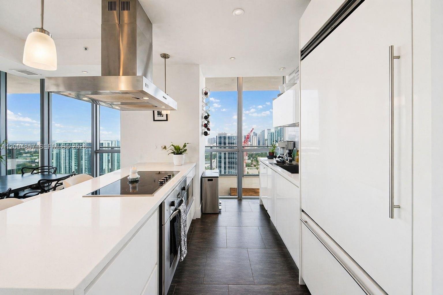 MARQUIS CONDO - Residential