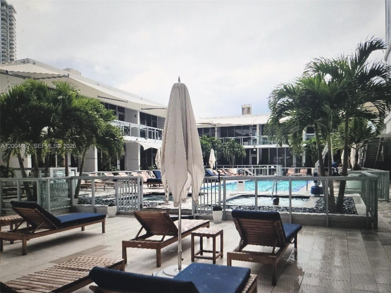 MARQUIS CONDO - Residential