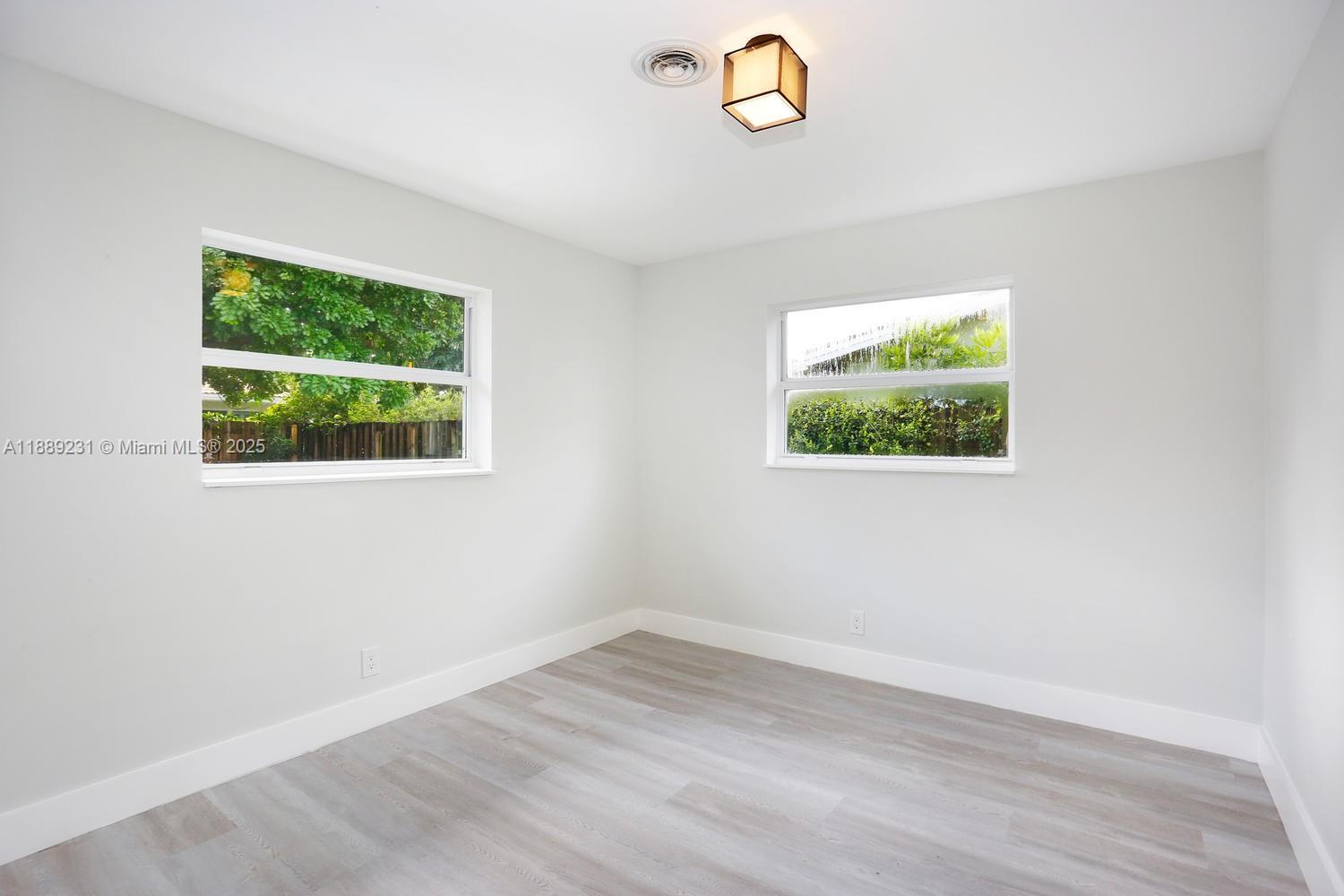 CORAL RIDGE ISLES - Residential Lease