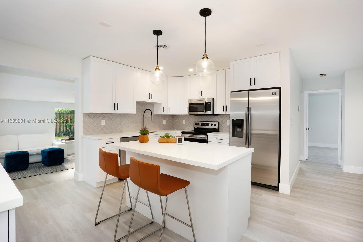 CORAL RIDGE ISLES - Residential Lease