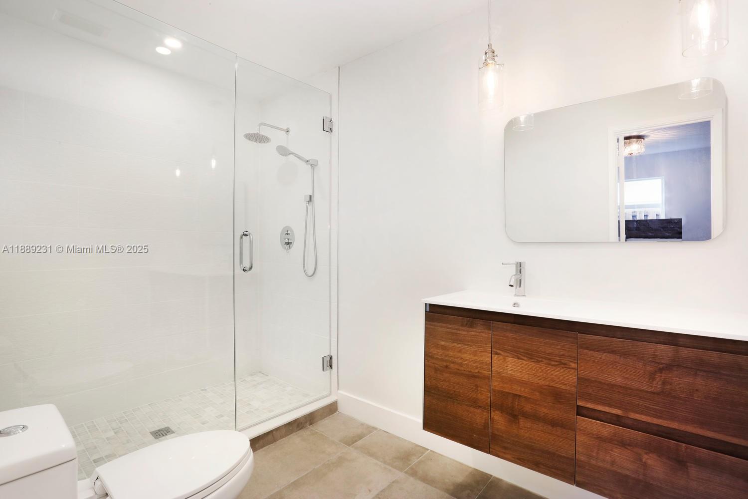 CORAL RIDGE ISLES - Residential Lease