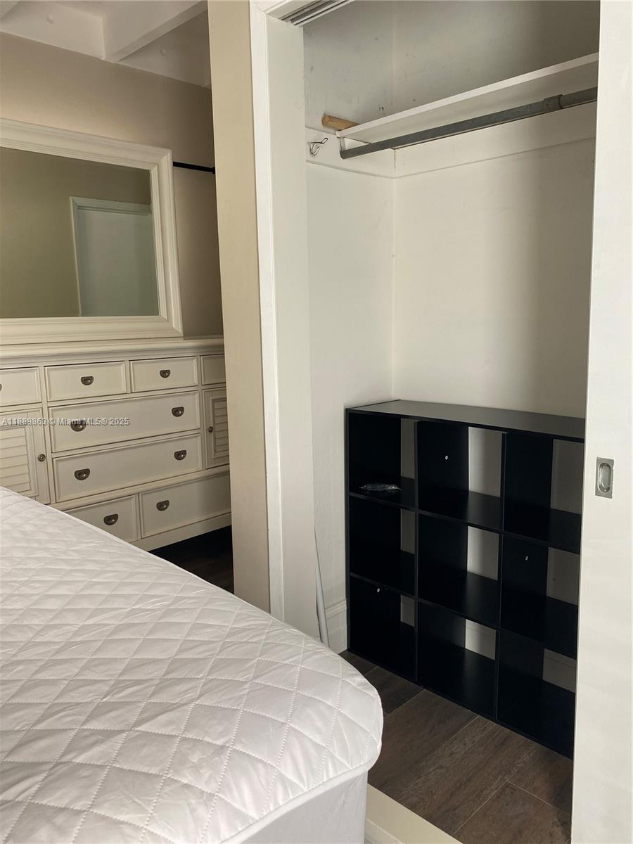 LAUDERDALE PINES - Residential Lease