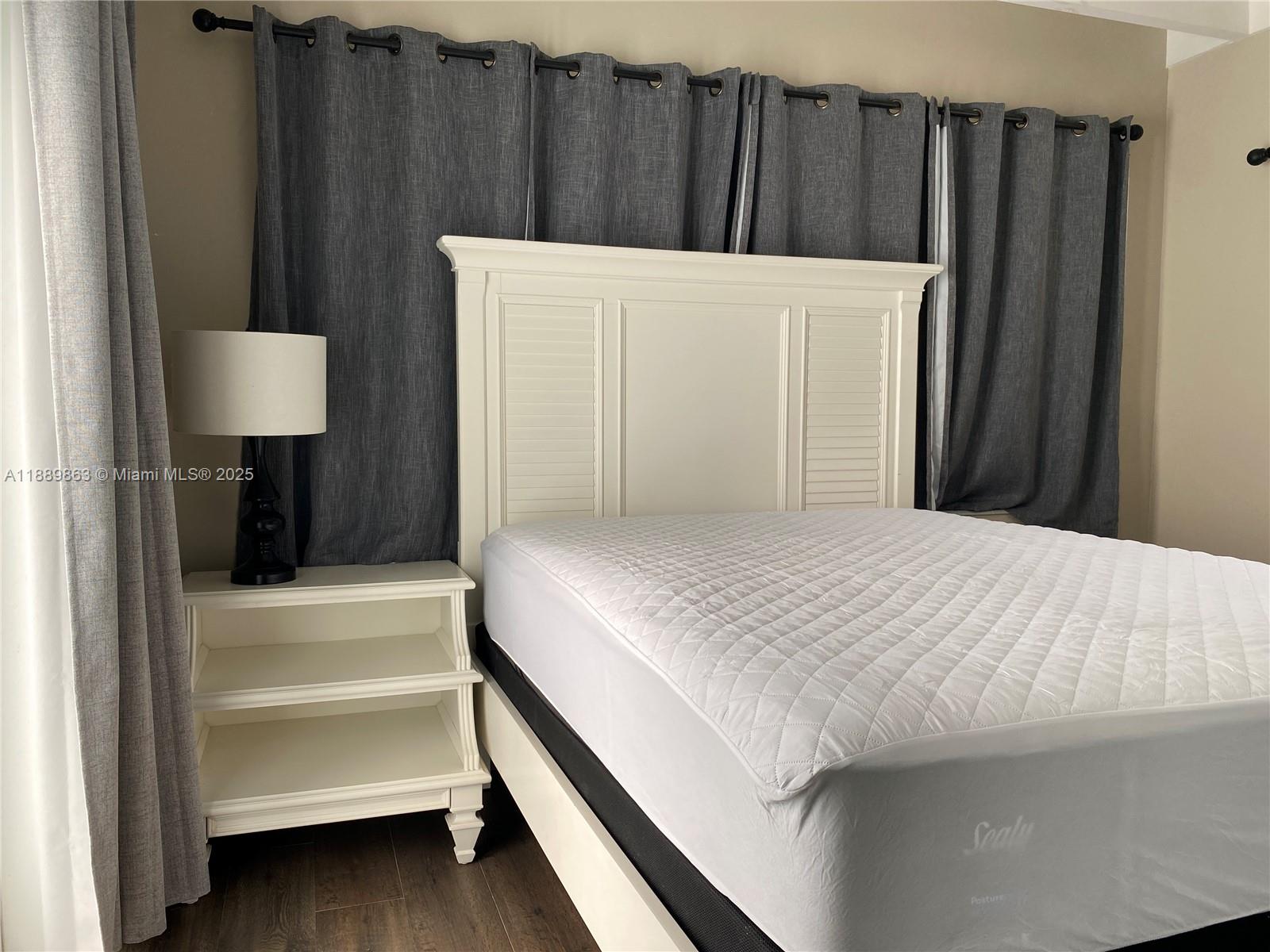 LAUDERDALE PINES - Residential Lease