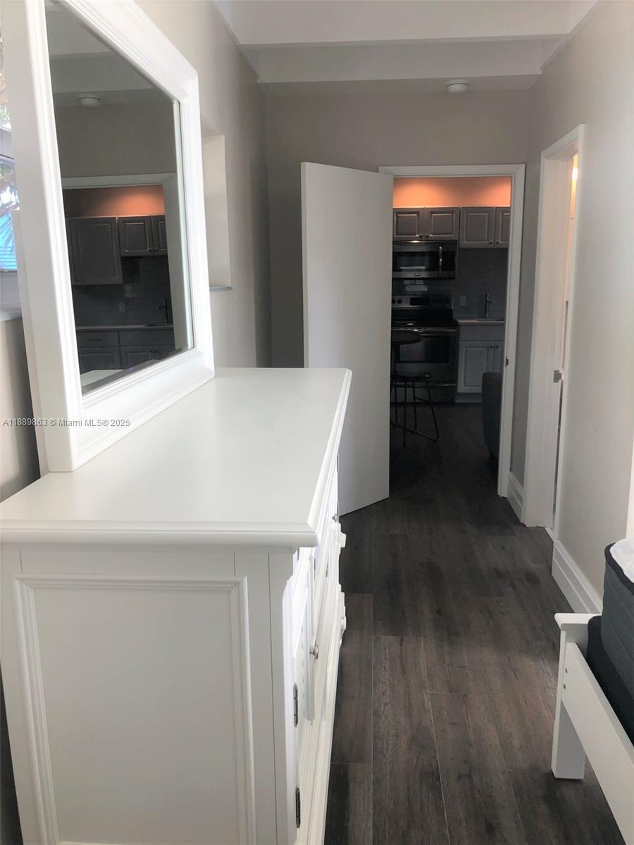 LAUDERDALE PINES - Residential Lease
