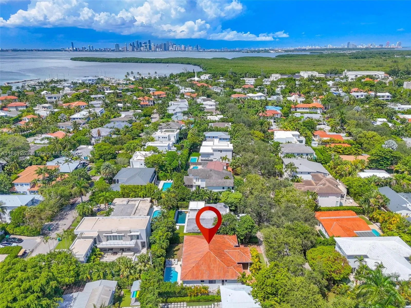 Key Biscayne, Florida 33149, United States, 5 Bedrooms Bedrooms, ,4 BathroomsBathrooms,Residential,Active,212423