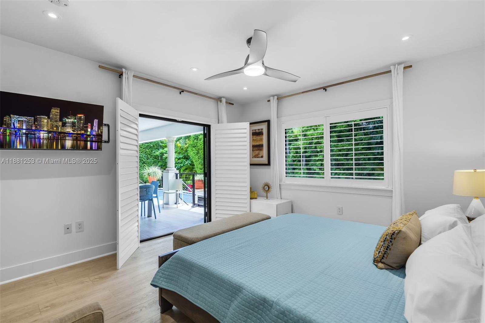 TROPICAL ISLE HOMES SUB 4 - Residential Lease