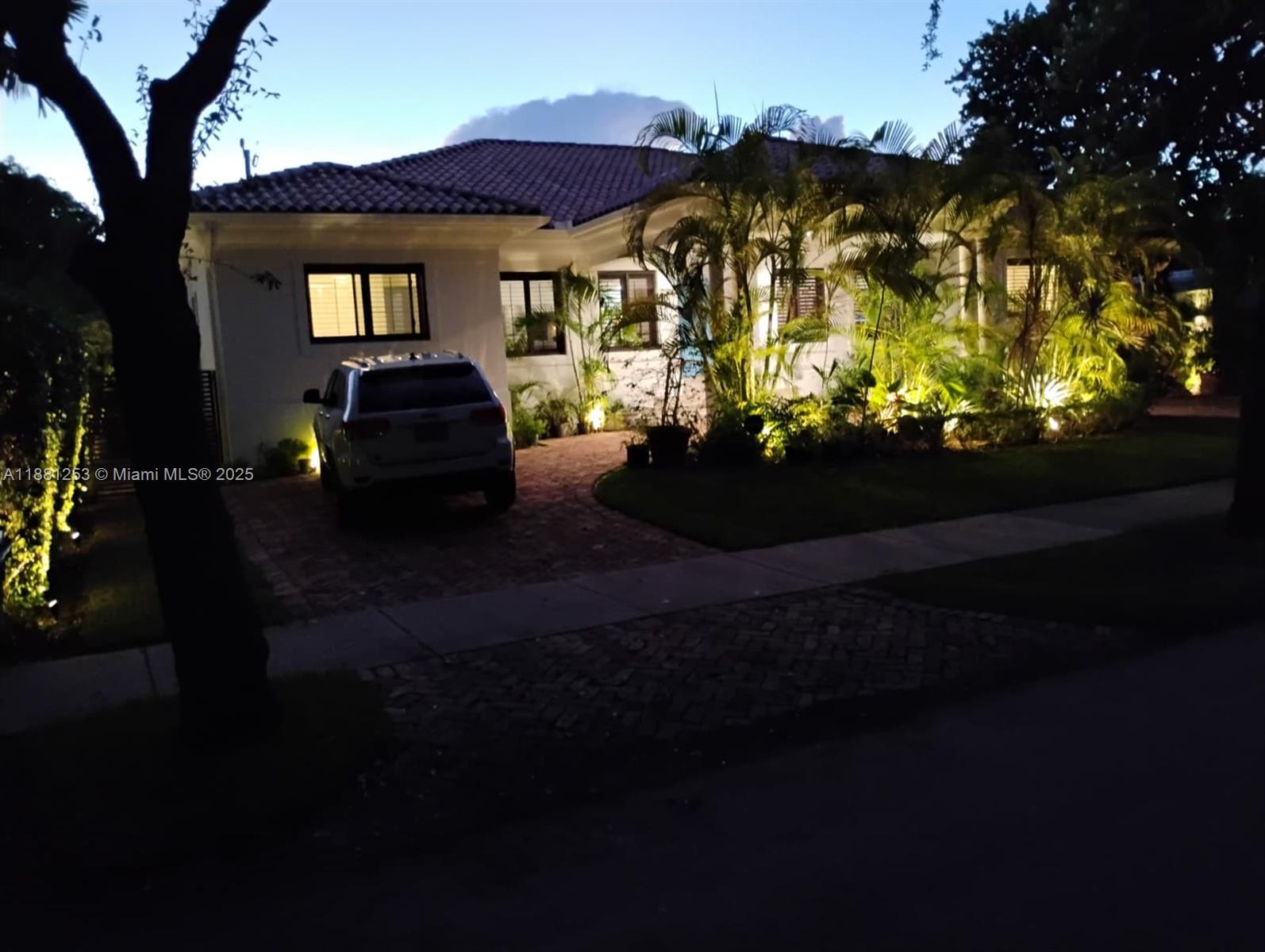 TROPICAL ISLE HOMES SUB 4 - Residential Lease