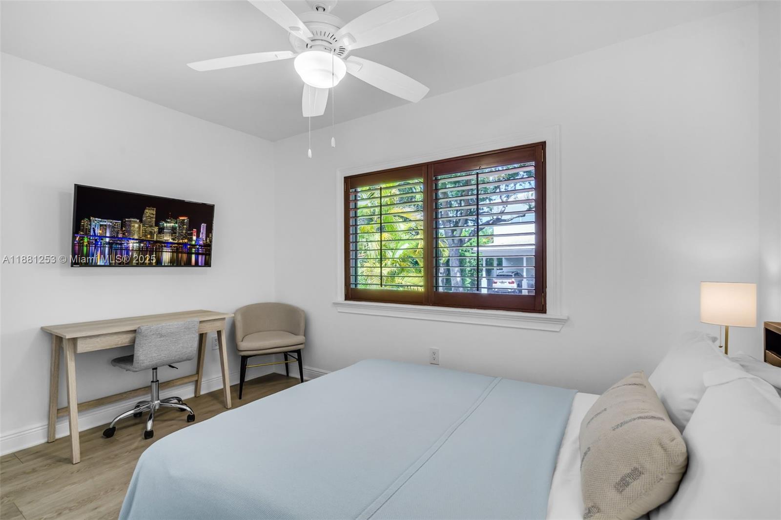 TROPICAL ISLE HOMES SUB 4 - Residential Lease