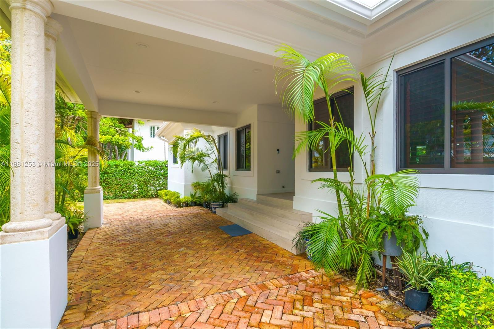 TROPICAL ISLE HOMES SUB 4 - Residential Lease