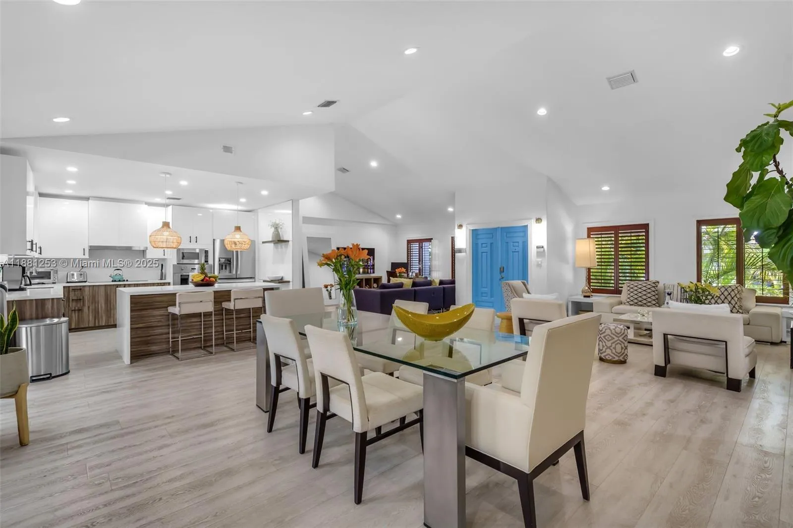 Key Biscayne, Florida 33149, United States, 5 Bedrooms Bedrooms, ,4 BathroomsBathrooms,Residential,Active,212423