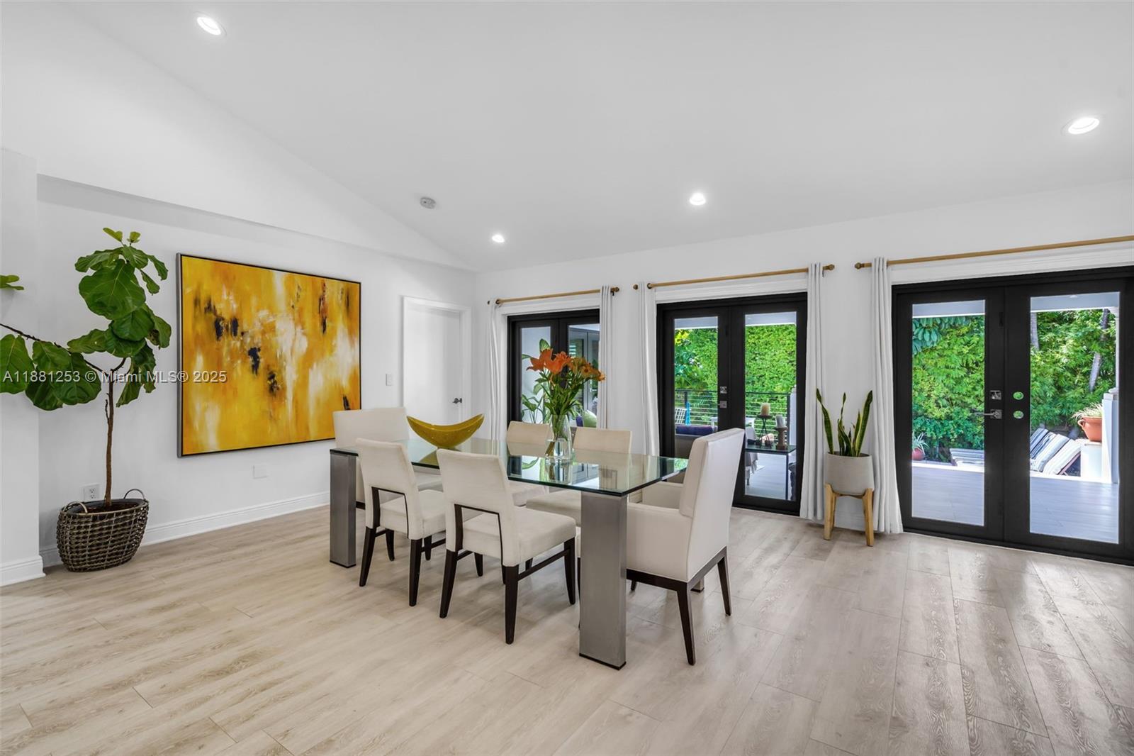TROPICAL ISLE HOMES SUB 4 - Residential Lease