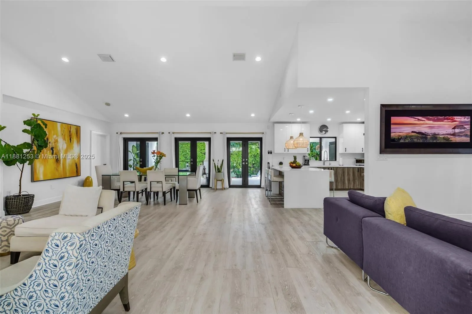 Key Biscayne, Florida 33149, United States, 5 Bedrooms Bedrooms, ,4 BathroomsBathrooms,Residential,Active,212423