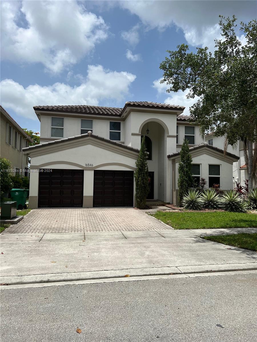 16546 Sw 39th St, Miramar, Broward County, Florida - 4 Bedrooms  
4 Bathrooms - 