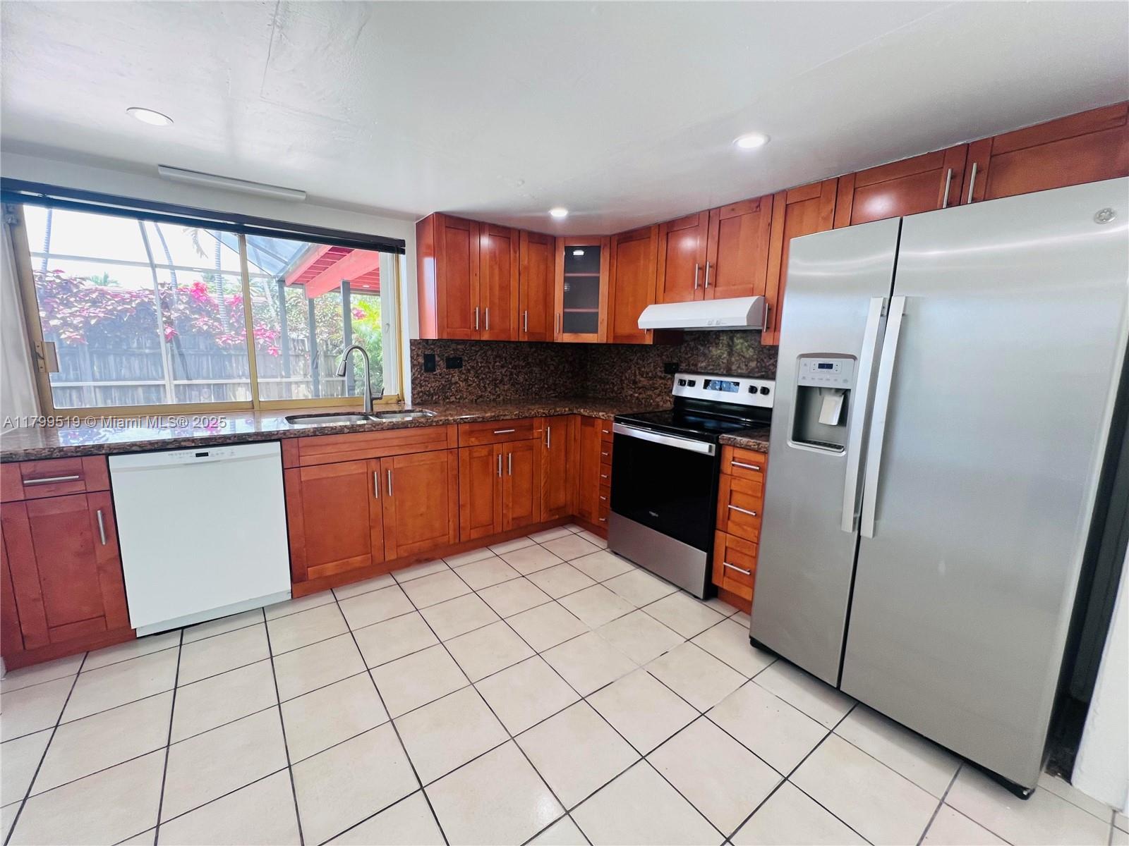 1710 SW 98th Ct