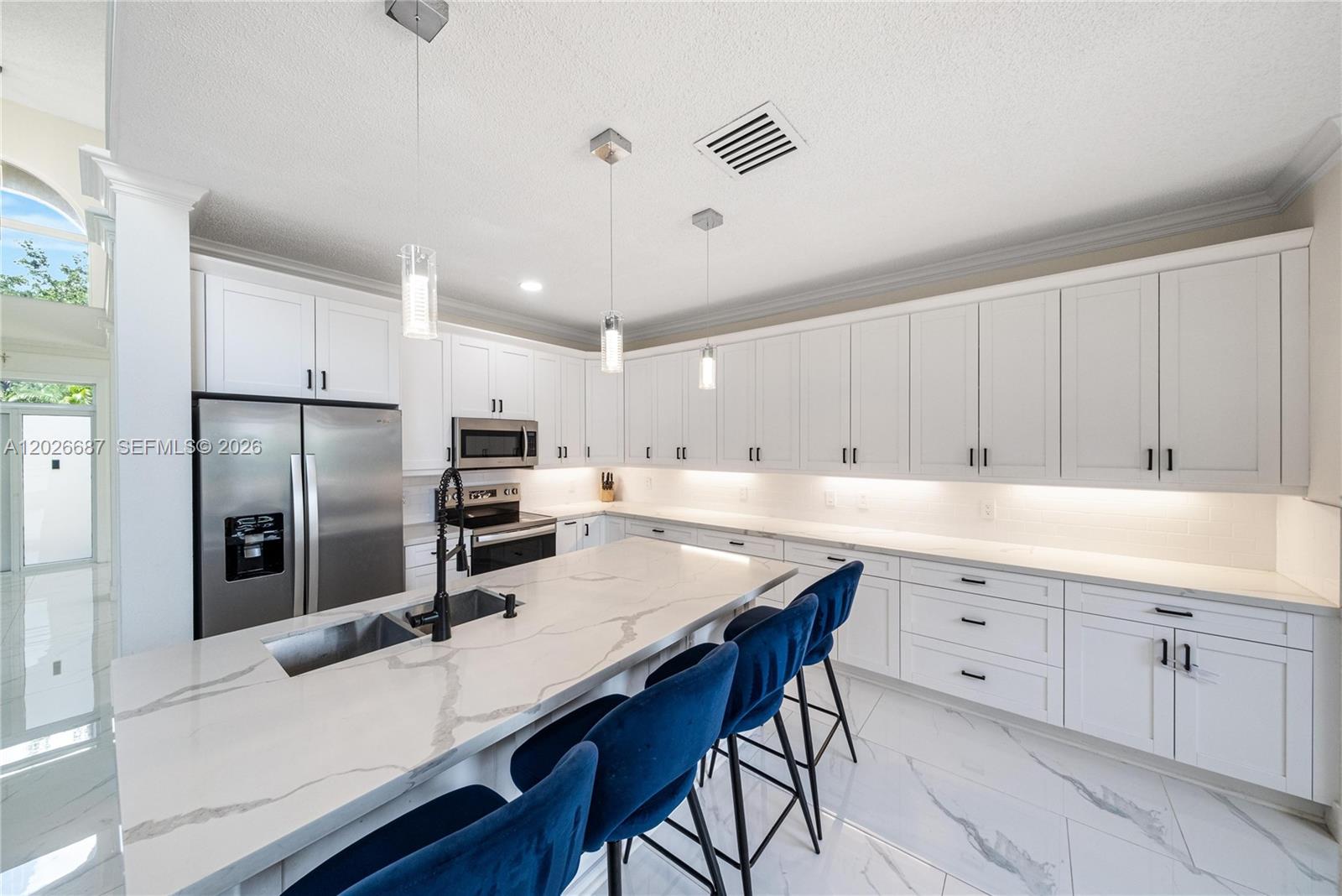 CHAPEL LAKE ESTATES - Residential