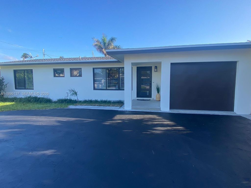Photo of 234 Avalon Ave, Lauderdale By The Sea, FL 33308 (MLS # A11996137)