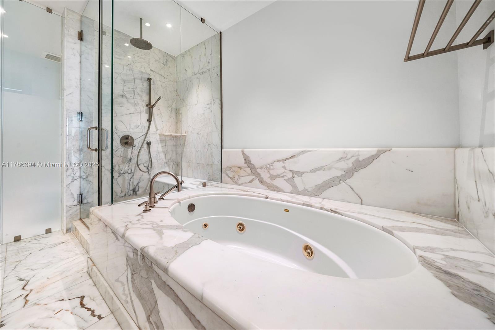 GROVENOR HOUSE CONDO - Residential