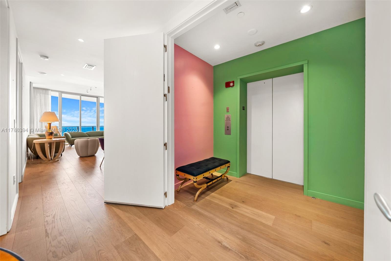 GROVENOR HOUSE CONDO - Residential