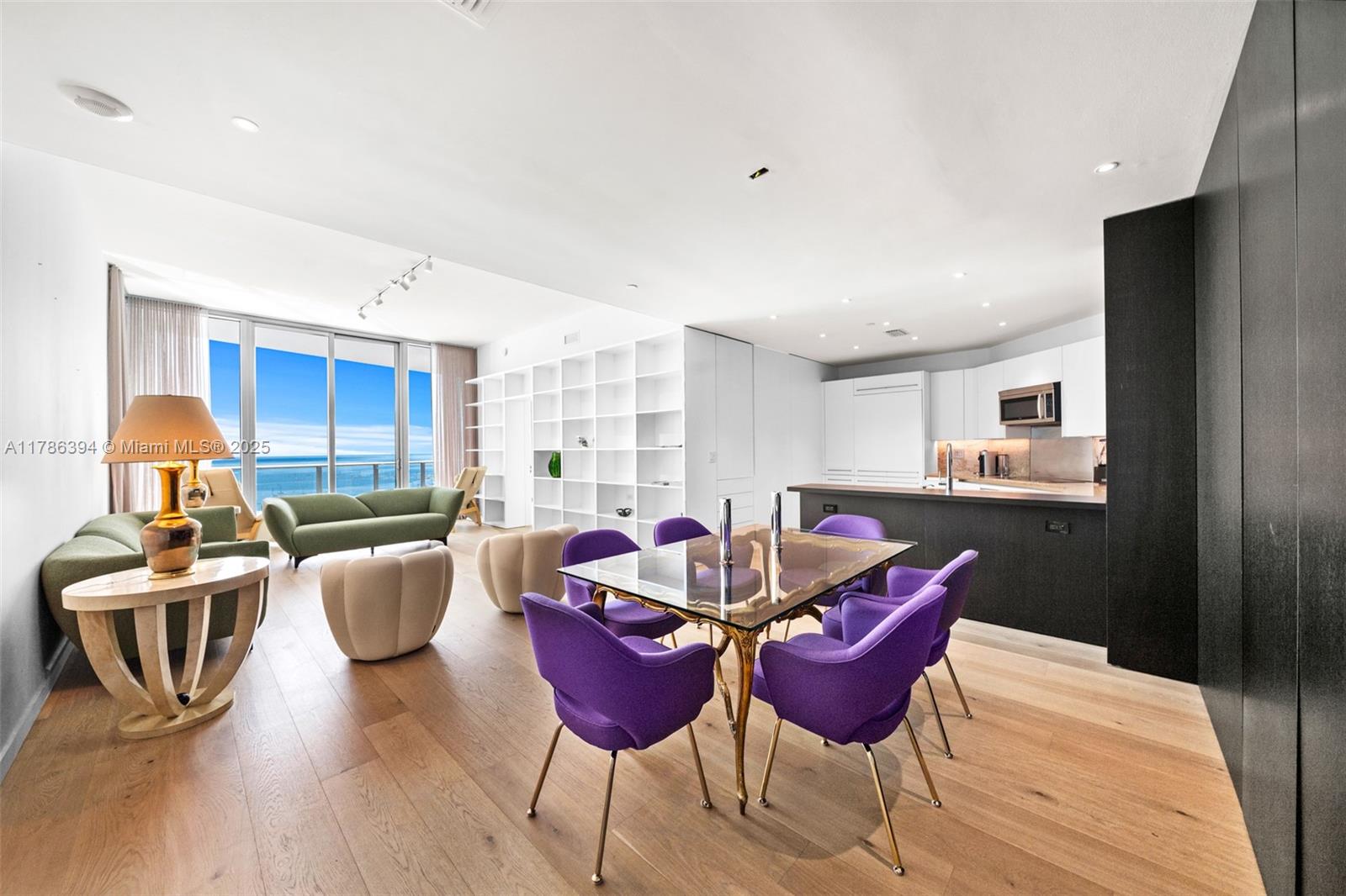 GROVENOR HOUSE CONDO - Residential