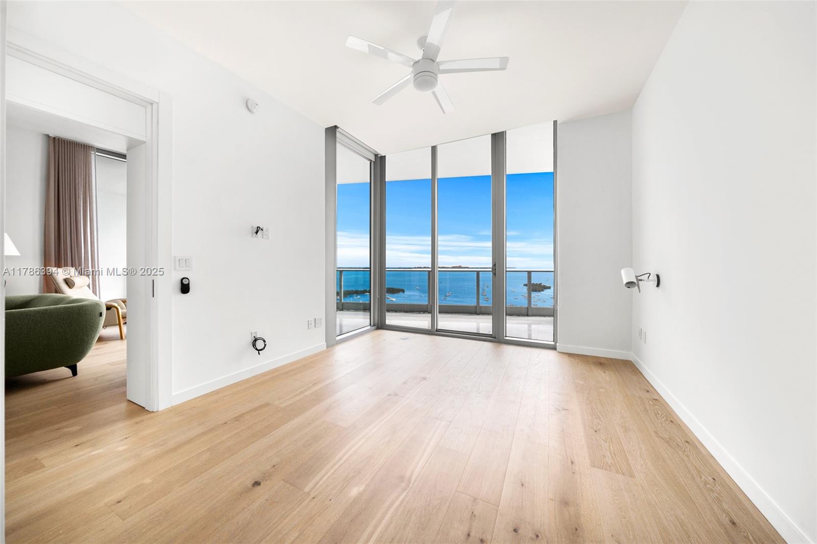 GROVENOR HOUSE CONDO - Residential