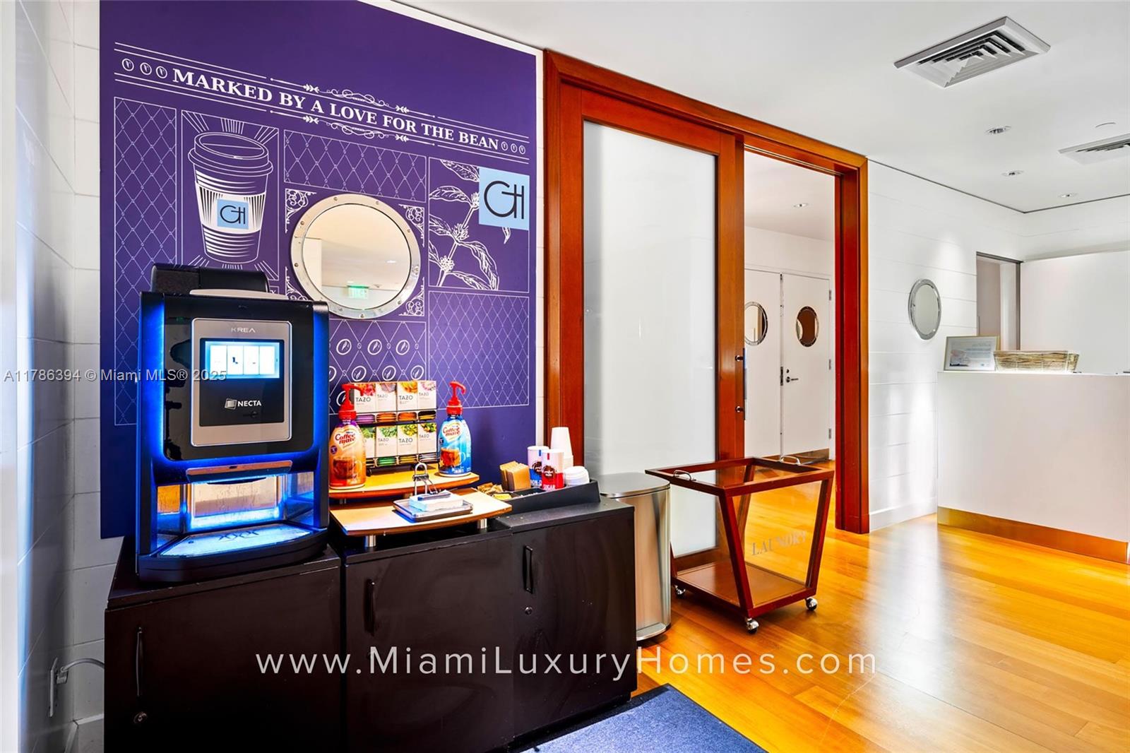 GROVENOR HOUSE CONDO - Residential