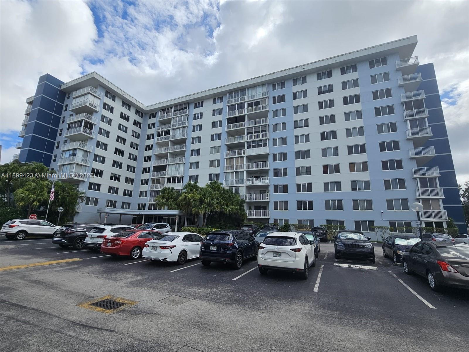 HILLCREST EAST NO 24 COND - Residential