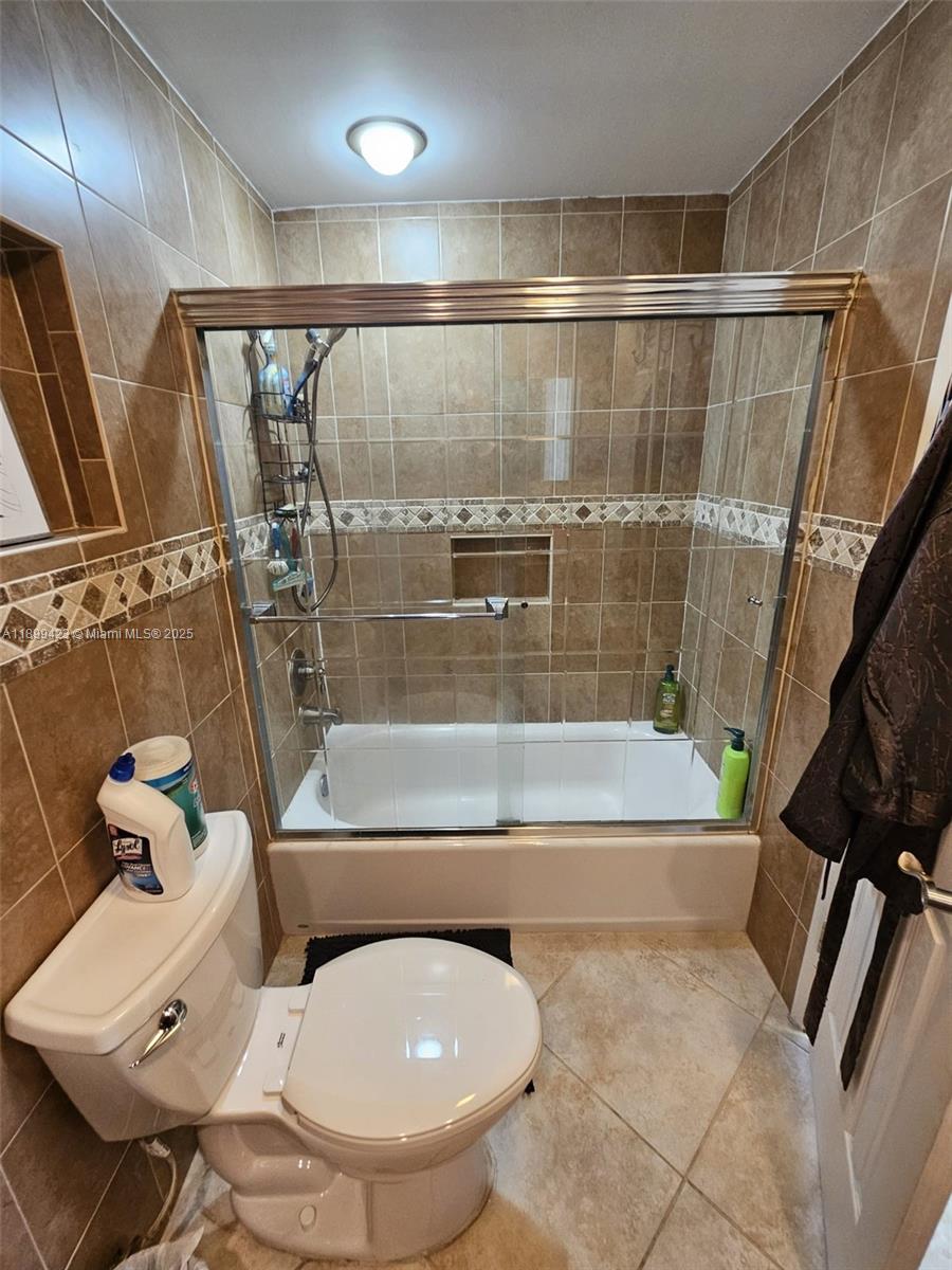 HILLCREST EAST NO 24 COND - Residential